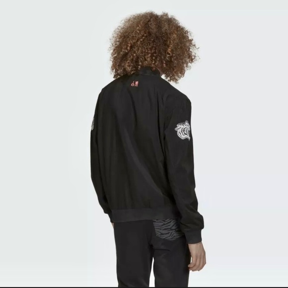 ADIDAS JUVENTUS varsity JACKET - Picture 2 of 4